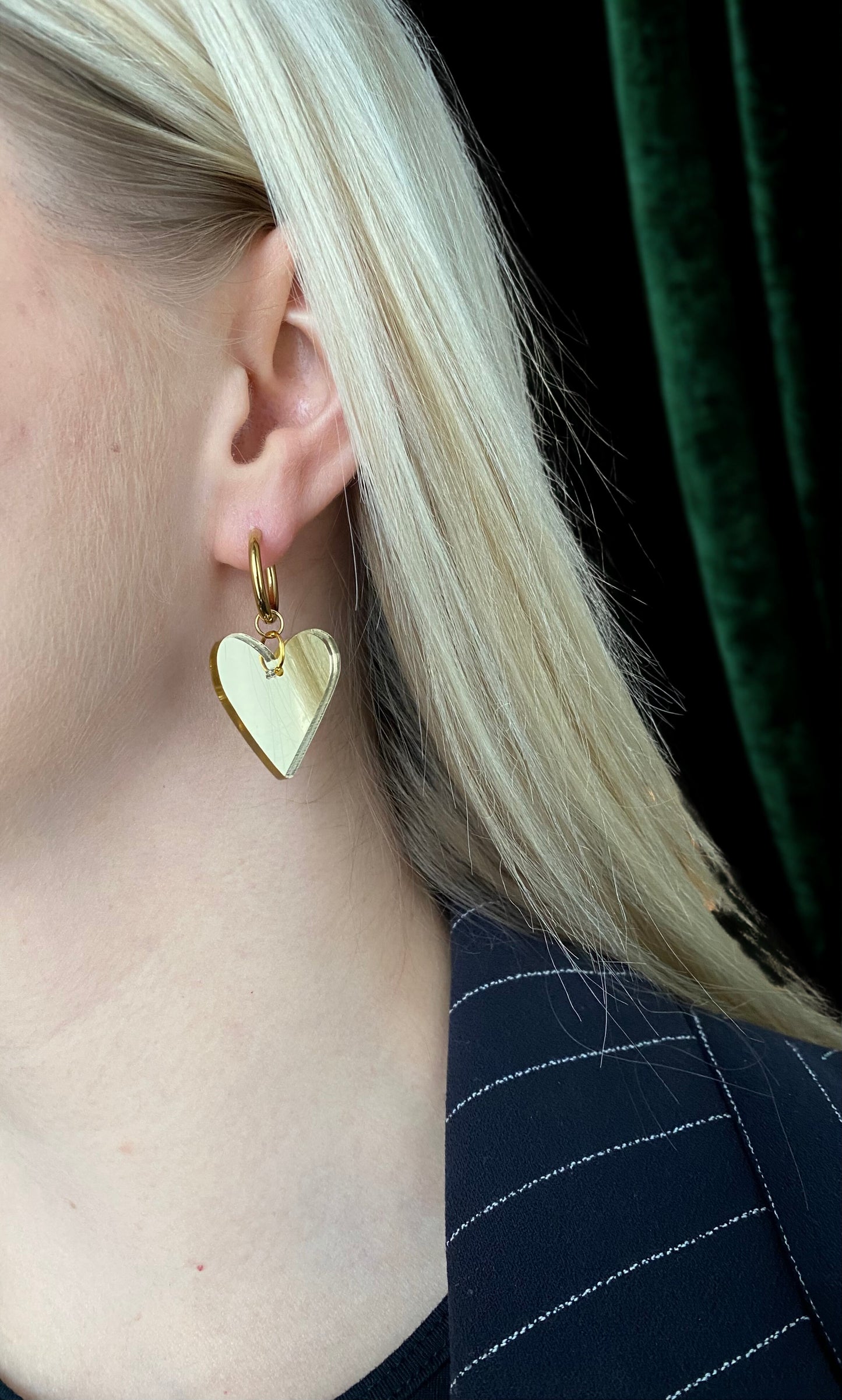 HEARTS- korvakorut (renkailla)