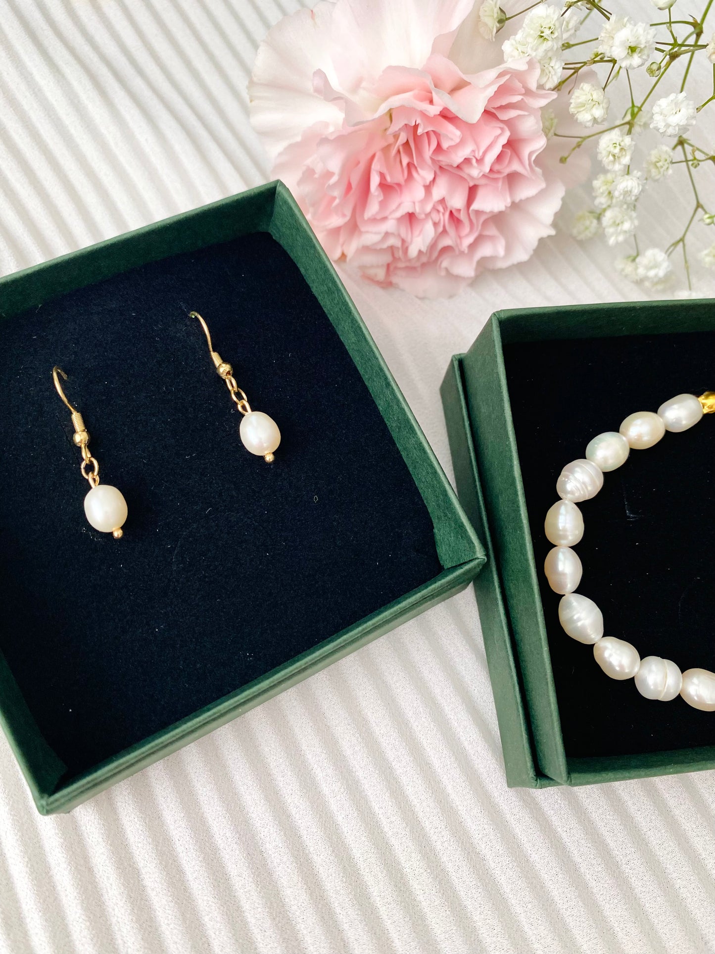 AINO korvakorut (koukuilla)