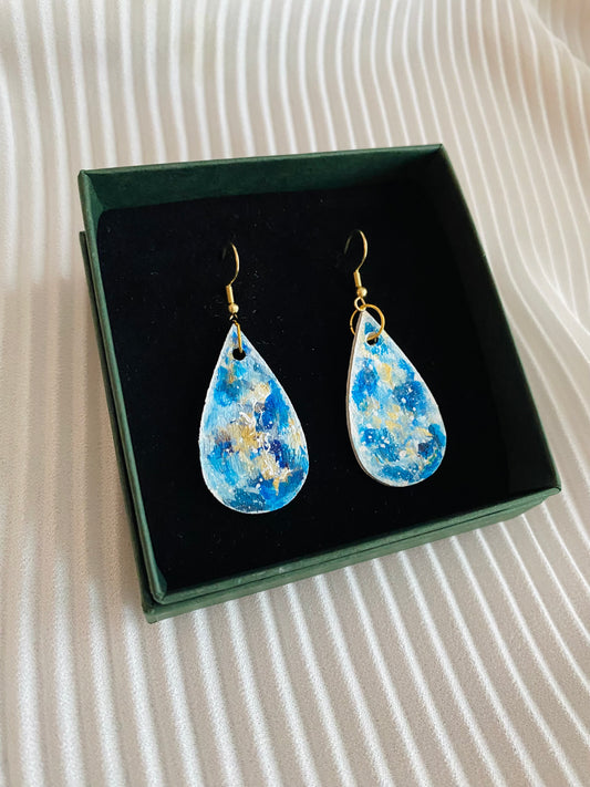”Sea tear” taidekorvakorut